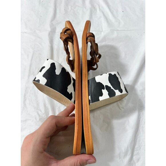 BAMBOO Moon Dance  sandals Size 8.5 COW PRINT - Picture 7 of 12